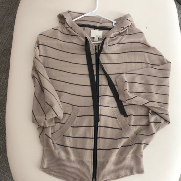 Thin zip up hoodie - Picture 1 of 3